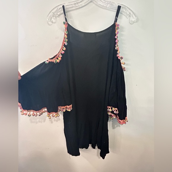 Boutique Cold Shoulder Shirt  Size Large. Colorful Embroidery Pompoms Tassel Tie - Picture 2 of 10
